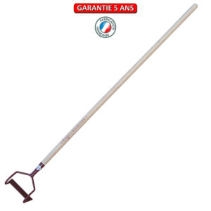 Ratissoire à tirer.  Emmanché droit 130.  Largeur de 16 cm.