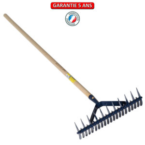 Scarificateur à gazon 35 cm.  Emmanché droit. Outil à main de jardin.