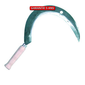 Faucille à herbe.  45 cm. Outil à main de jardin.