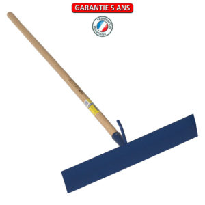 Epandeur à béton, avec crochet.  Largeur de 48 cm.  Emmanché droit 130.