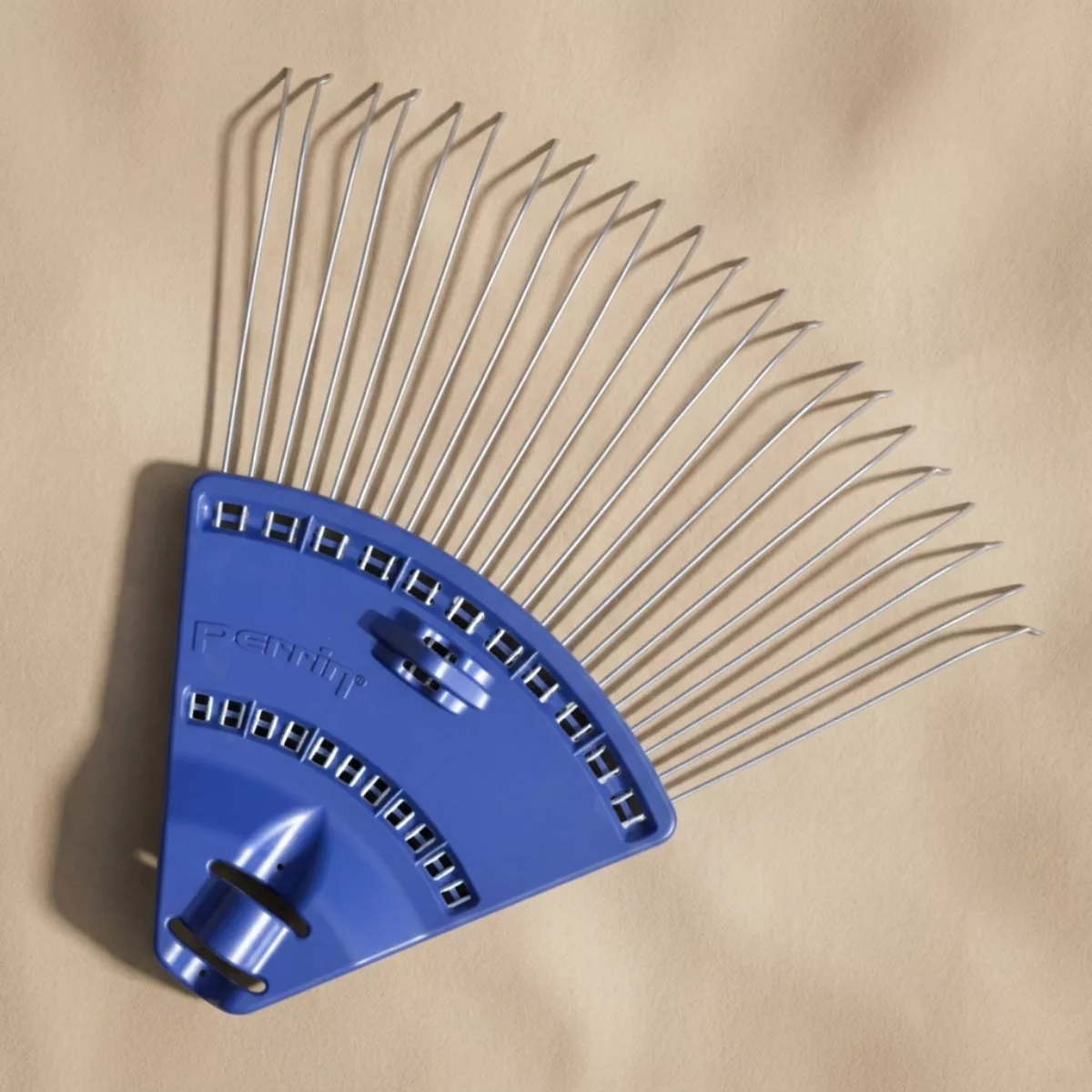 Balai gazon PP/ACIER dents rondes "stop-feuil